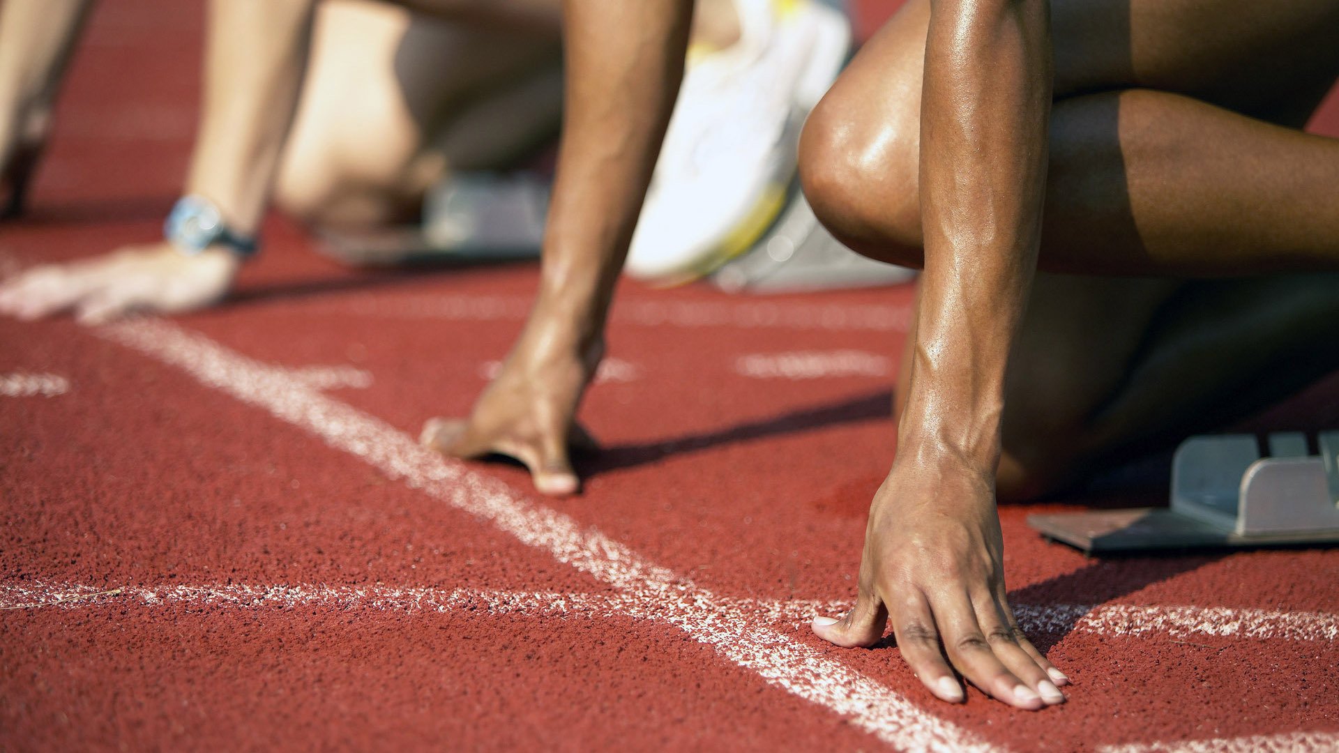 女子蝶泳换气节奏变化：中美选手路径分野，蝶泳动作要领图解及换气技巧